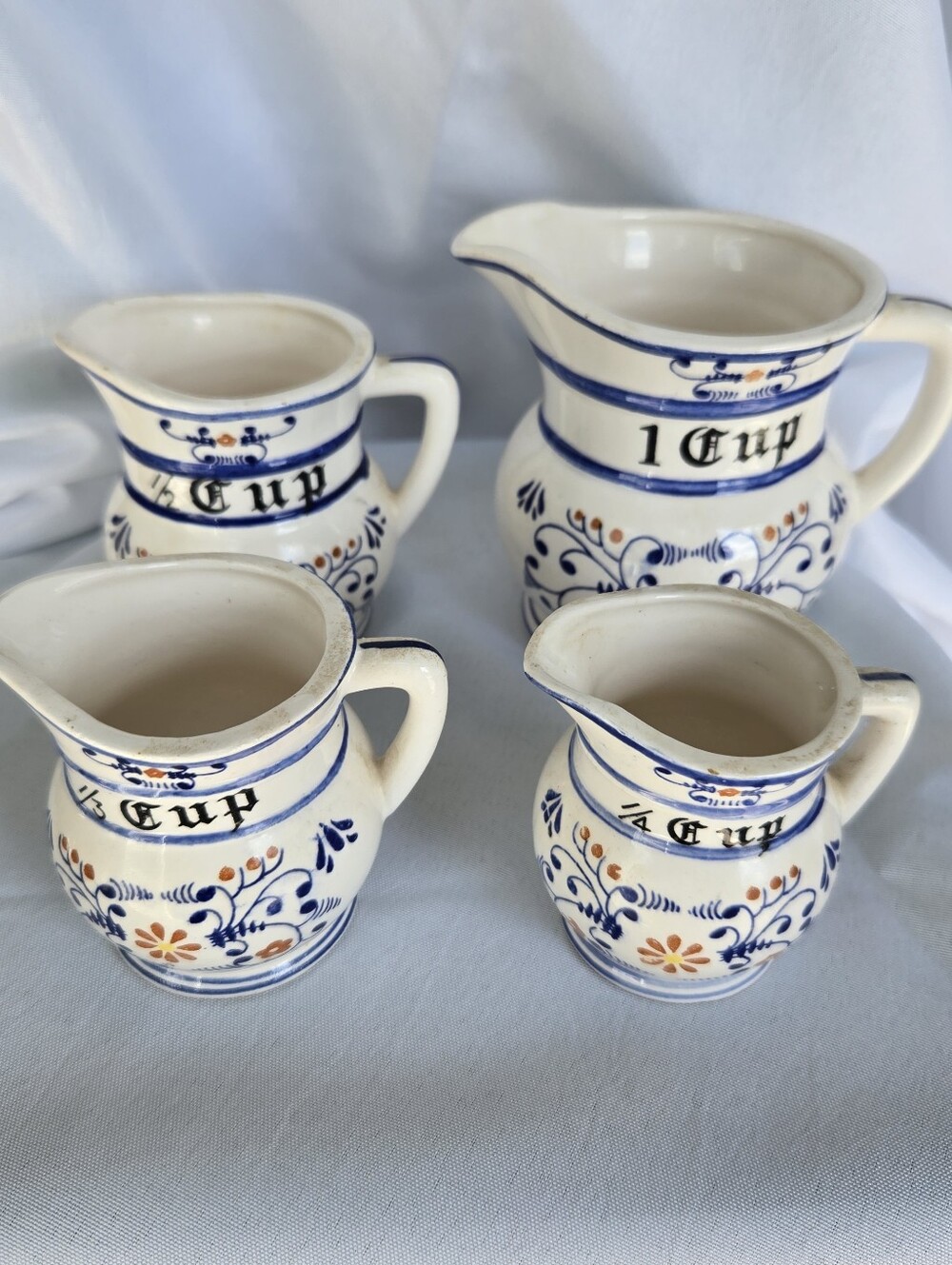 Vintage Blue Onion Nesting Measuring Cup Pitchers Set of 4 Royal Sealy Japan